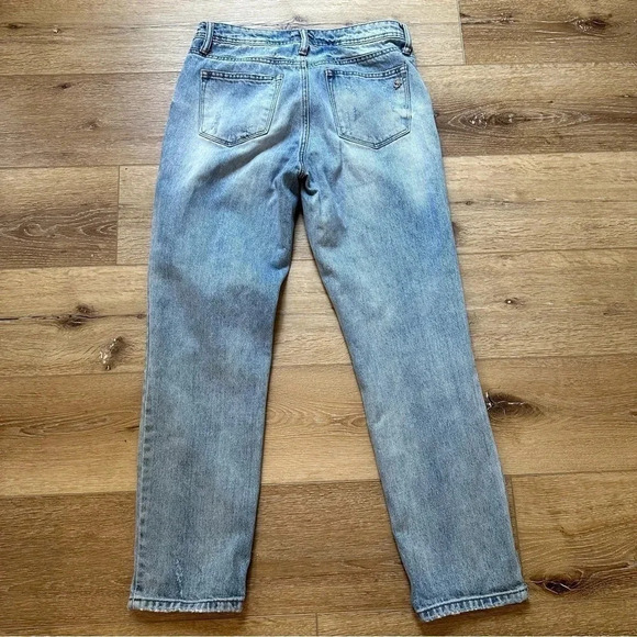 Special A Light Wash Distressed Straight Leg Jeans Size 7 - Picture 11 of 11